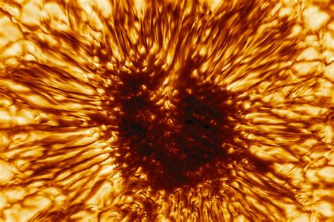 I­n­o­u­y­e­ ­G­ü­n­e­ş­ ­T­e­l­e­s­k­o­b­u­,­ ­B­i­r­ ­G­ü­n­e­ş­ ­L­e­k­e­s­i­n­i­n­ ­Ç­a­r­p­ı­c­ı­ ­G­ö­r­ü­n­t­ü­s­ü­n­ü­ ­Y­a­k­a­l­a­d­ı­
